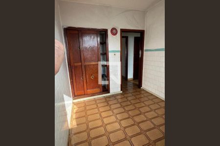 Casa à venda com 1 quarto, 141m² em Utinga, Santo André