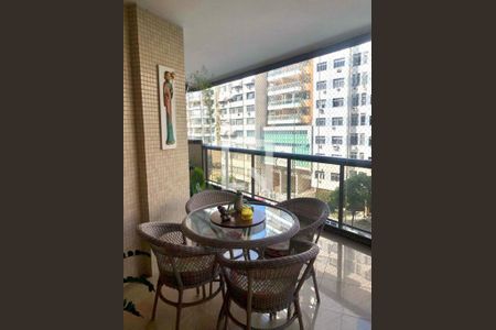 Apartamento à venda com 4 quartos, 180m² em Icaraí, Niterói