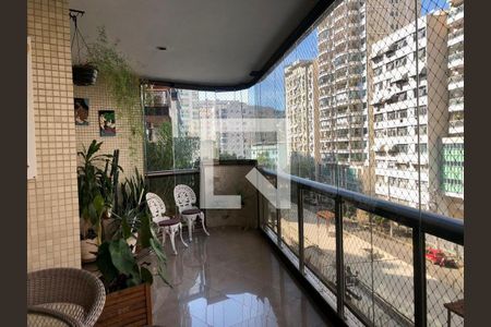 Apartamento à venda com 4 quartos, 180m² em Icaraí, Niterói