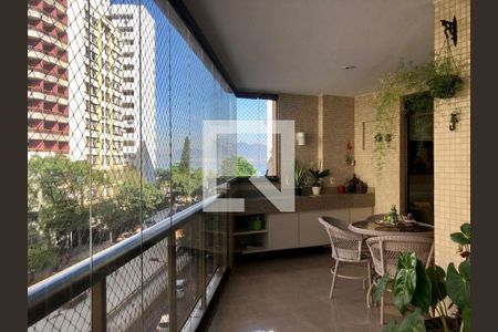 Apartamento à venda com 4 quartos, 180m² em Icaraí, Niterói