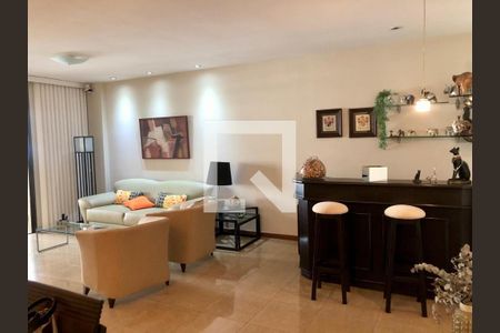 Apartamento à venda com 4 quartos, 180m² em Icaraí, Niterói