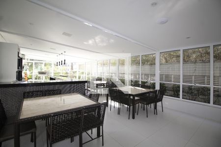 Apartamento para alugar com 220m², 3 quartos e 5 vagasÁrea comum - Churrasqueira