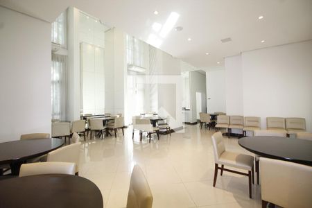 Apartamento para alugar com 220m², 3 quartos e 5 vagasÁrea comum - Salão de festas