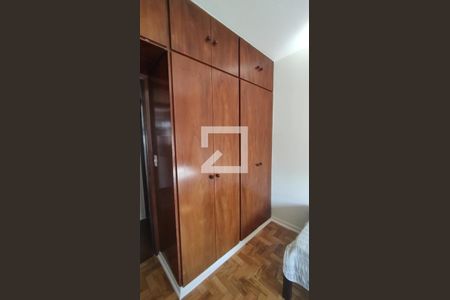 Apartamento à venda com 120m², 4 quartos e 2 vagasQuarto 2