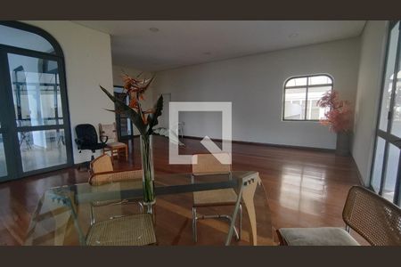 Apartamento à venda com 120m², 4 quartos e 2 vagasÁrea comum