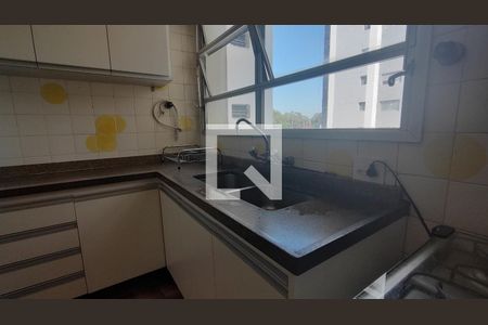 Cozinha de apartamento à venda com 4 quartos, 120m² em Santo Amaro, São Paulo
