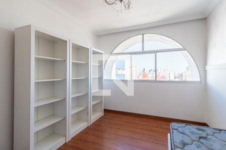 Quarto 1 de apartamento para alugar com 4 quartos, 200m² em Água Verde, Curitiba