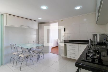 Apartamento para alugar com 200m², 4 quartos e 2 vagasCozinha - Armários