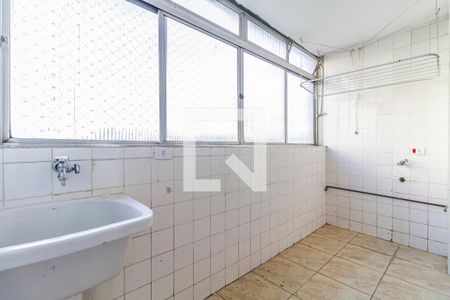 Apartamento para alugar com 120m², 3 quartos e 1 vagaÁrea de Serviço