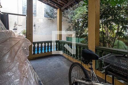 Casa à venda com 250m², 5 quartos e 2 vagasespaço apropriado para a churrasqueira