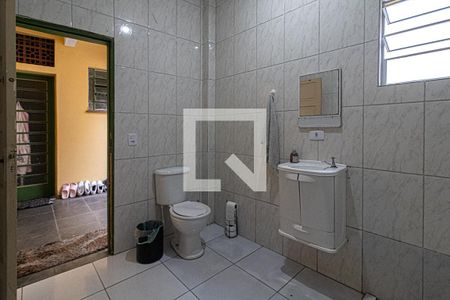 Casa à venda com 250m², 5 quartos e 2 vagasbanheiro da piscina