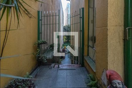 Casa à venda com 250m², 5 quartos e 2 vagascorredor para piscina