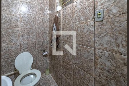 Casa à venda com 250m², 5 quartos e 2 vagasLavabo
