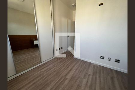 Apartamento para alugar com 77m², 3 quartos e 2 vagasQuarto