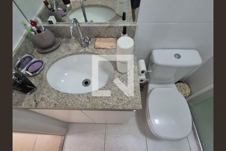 Apartamento à venda com 67m², 2 quartos e 1 vaga Apartamento à venda com 67m², 2 quartos e 1 vagaBanheiro