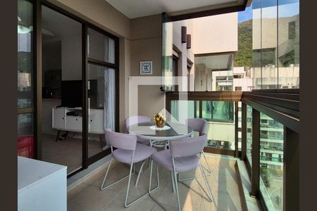 Varanda de apartamento à venda com 2 quartos, 67m² em Recreio dos Bandeirantes, Rio de Janeiro