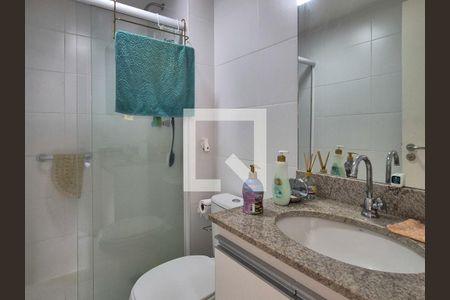 Apartamento à venda com 67m², 2 quartos e 1 vaga Apartamento à venda com 67m², 2 quartos e 1 vagaBanheiro da Suíte
