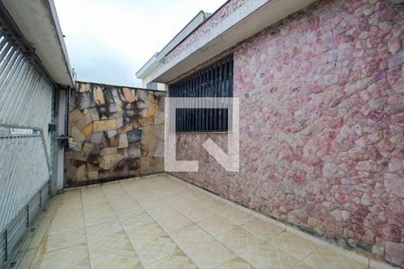 Casa à venda com 250m², 3 quartos e 3 vagas Casa à venda com 250m², 3 quartos e 3 vagasGaragem