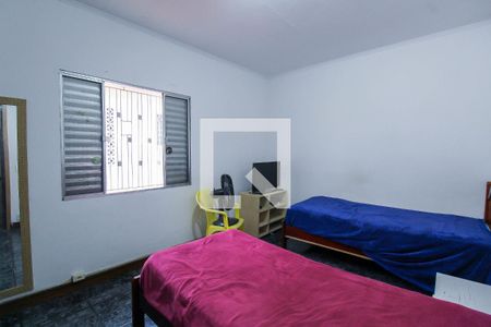 Casa à venda com 250m², 3 quartos e 3 vagas Casa à venda com 250m², 3 quartos e 3 vagasQuarto 2
