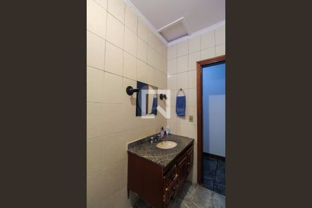 Casa à venda com 250m², 3 quartos e 3 vagas Casa à venda com 250m², 3 quartos e 3 vagasBanheiro