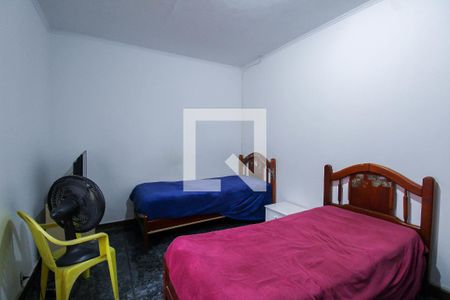 Casa à venda com 250m², 3 quartos e 3 vagas Casa à venda com 250m², 3 quartos e 3 vagasQuarto 2