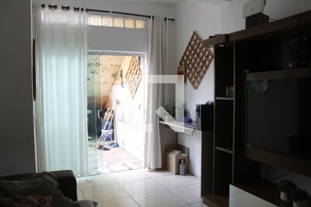 Sala de casa para alugar com 2 quartos, 64m² em Dom Silverio, Belo Horizonte