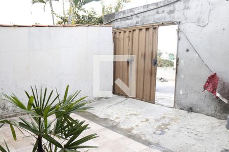 Casa para alugar com 64m², 2 quartos e sem vagaÁrea comum