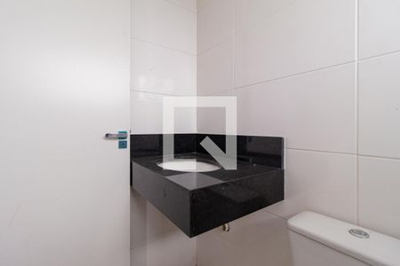 Casa à venda com 135m², 3 quartos e 4 vagasBanheiro da suíte 2