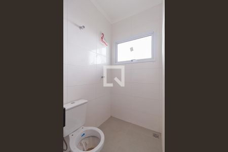 Casa à venda com 135m², 3 quartos e 4 vagasBanheiro da suíte 2