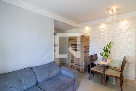 Sala de apartamento à venda com 3 quartos, 56m² em Jardim Cocaia, Guarulhos