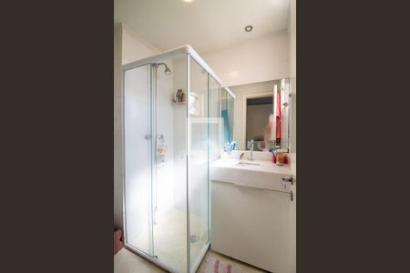 Apartamento à venda com 56m², 3 quartos e 1 vaga Apartamento à venda com 56m², 3 quartos e 1 vagaBanheiro da Suíte