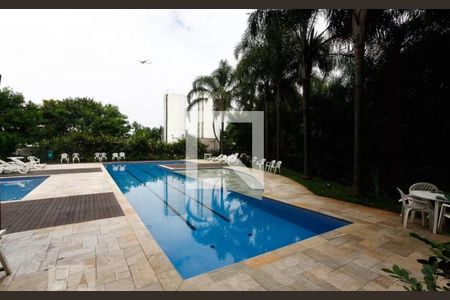 Apartamento à venda com 56m², 3 quartos e 1 vaga Apartamento à venda com 56m², 3 quartos e 1 vagaÁrea comum - Piscina