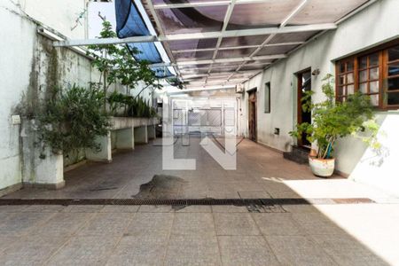 Casa à venda com 205m², 4 quartos e 6 vagas