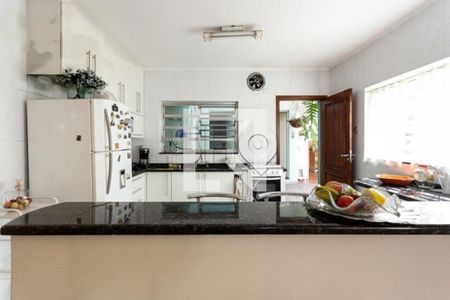 Casa à venda com 205m², 4 quartos e 6 vagas