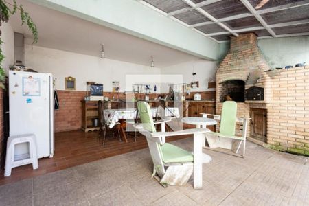 Casa à venda com 205m², 4 quartos e 6 vagas