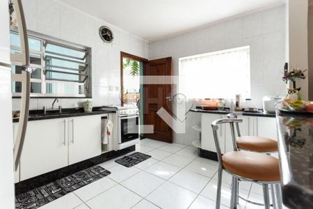 Casa à venda com 205m², 4 quartos e 6 vagas