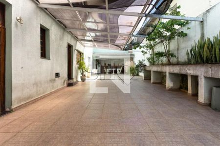 Casa à venda com 205m², 4 quartos e 6 vagas