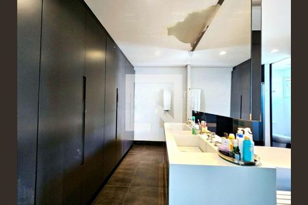 Apartamento à venda com 230m², 3 quartos e 3 vagas