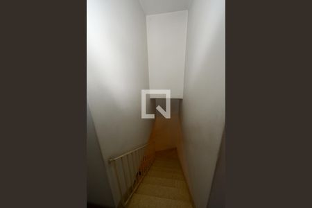 Casa à venda com 201m², 3 quartos e 2 vagasEscada