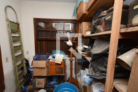 Casa à venda com 201m², 3 quartos e 2 vagasQuarto de Serviço