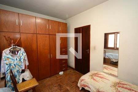 Casa à venda com 201m², 3 quartos e 2 vagasQuarto 2
