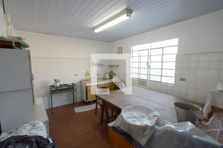 Casa à venda com 201m², 3 quartos e 2 vagasÁrea externa - Salão