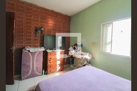 Casa à venda com 200m², 3 quartos e 2 vagas Casa à venda com 200m², 3 quartos e 2 vagasEdícula