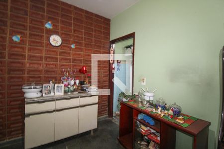 Casa à venda com 200m², 3 quartos e 2 vagas Casa à venda com 200m², 3 quartos e 2 vagasEdícula