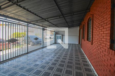 Casa à venda com 200m², 3 quartos e 2 vagas Casa à venda com 200m², 3 quartos e 2 vagasGaragem