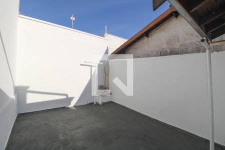 Casa à venda com 200m², 3 quartos e 2 vagas Casa à venda com 200m², 3 quartos e 2 vagasÁrea comum - Churrasqueira