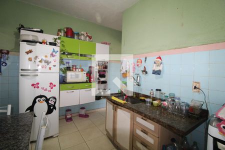 Casa à venda com 200m², 3 quartos e 2 vagas Casa à venda com 200m², 3 quartos e 2 vagasEdícula