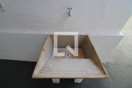 Casa à venda com 200m², 3 quartos e 2 vagas Casa à venda com 200m², 3 quartos e 2 vagasÁrea de Serviço