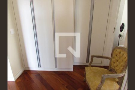 Apartamento à venda com 116m², 3 quartos e 2 vagasCloset