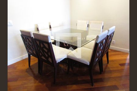 Sala de apartamento à venda com 3 quartos, 116m² em Vila Suzana, São Paulo